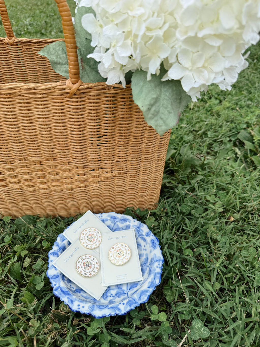 Floral Plate - Needle Minder